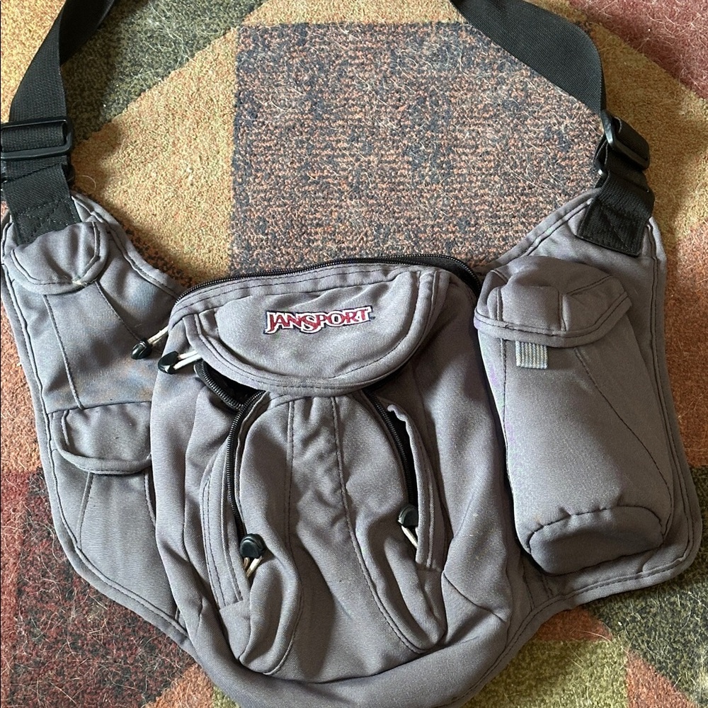 JanSport roadrunner  field/hiking crossbody bag in Gray - Picture 2 of 3